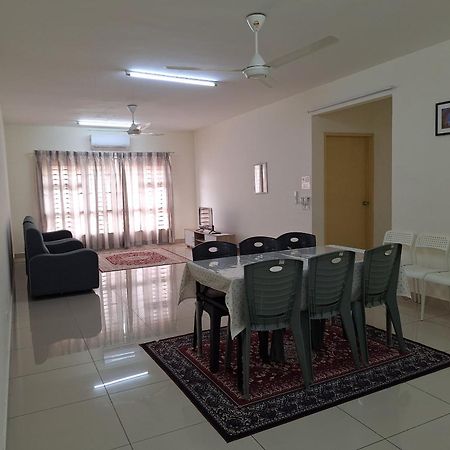 Abie'S Homestay Putrajaya Luaran gambar