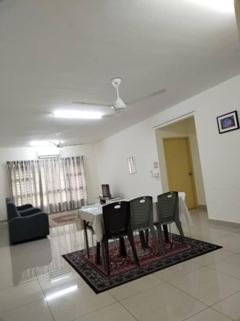 Abie'S Homestay Putrajaya Luaran gambar